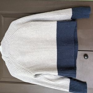 Banana Republic XS grey/blue color block knit sweater